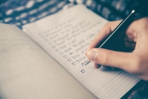5 Items that Belong On Your Business Sale Closing Checklist